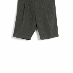 HANSEN GARMENTS BIRK | Single Pleated Shorts | Khaki Pin