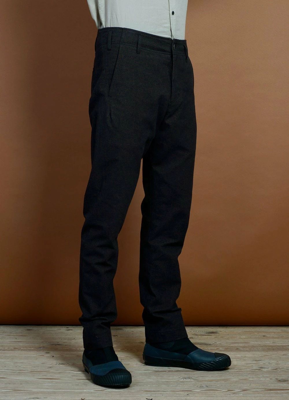 HANSEN GARMENTS SVENNING | Slim Fit Trousers | Nero - Image 7